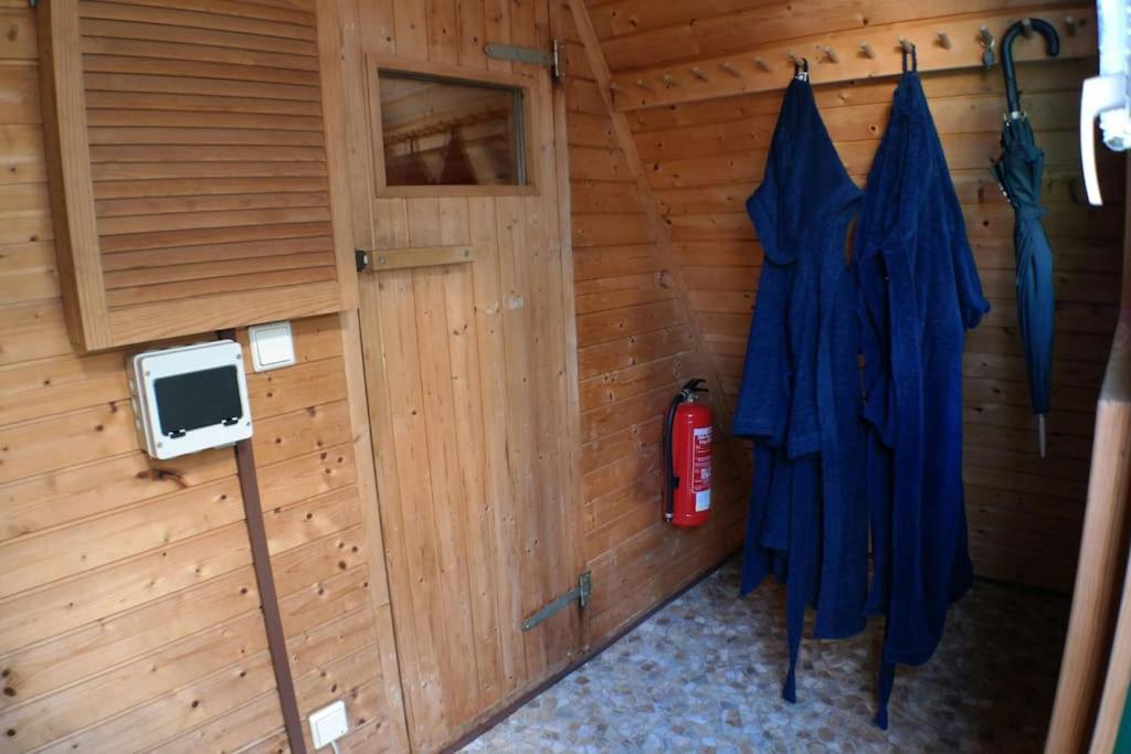 "Saunahotel" Mit Separatem Badezimmer Meinerzhagen Esterno foto